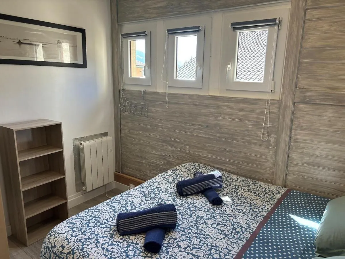 Le Pin I T2 Apartment Passy